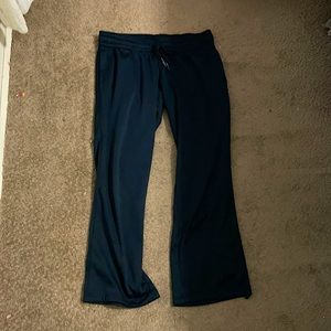 Under Armour -storm women’s shiny black sweat pants